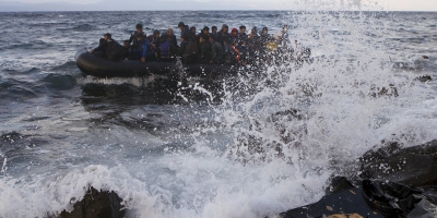 Βαρύτατες ποινές σε διακινητές μεταναστών