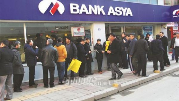 Αναβρασμός με την Asya Bank