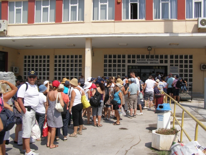 Τι γίνεται με τις βίζες των Τούρκων;