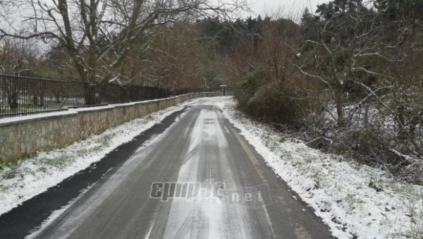 Αποκλεισμένη η Λήμνος