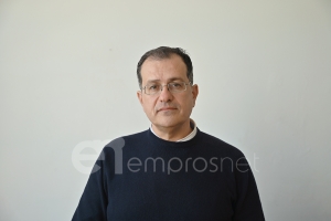 O πρόεδρος του παραρτήματος Μυτιλήνης του Ελληνικού Ερυθρού Σταυρού, Θεόδωρος Βαλσαμίδης