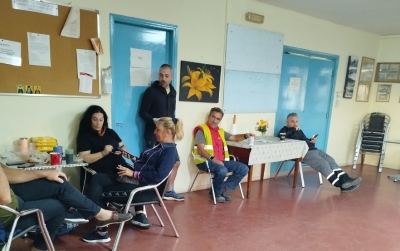 Περιοδεία του ΠΕΚ στους εργαζόμενους της καθαριότητας και σε επιχειρήσεις στην Παγανή