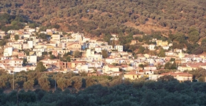 Δημιουργία χώρου στάθμευσης στα Λουτρά