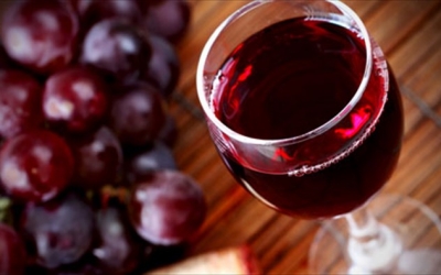 Κόκκινο κρασί: το χαρακτηριστικό ποτό της Μεσογειακής Διατροφής έρχεται με οφέλη για την υγεία μας