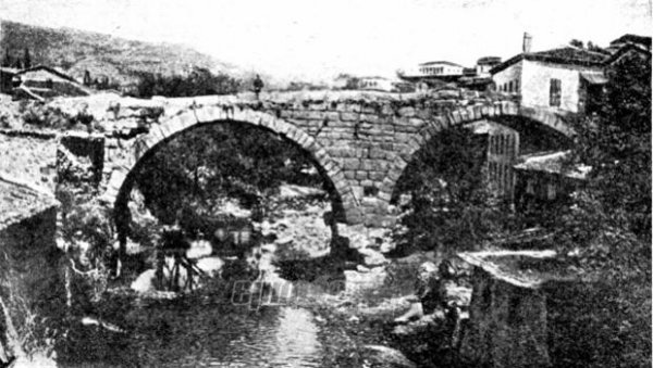 Η οργάνωση της Κοινότητας των Ρωμιών της Περγάμου από την περίοδο του Καραοσμάνογλου (1820) και μέχρι το 1914