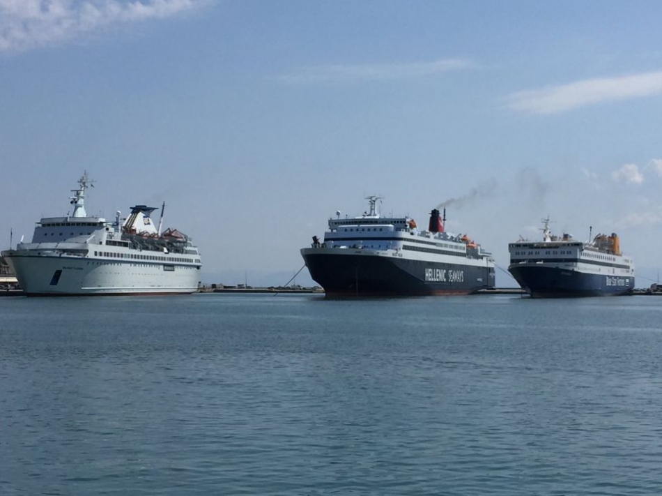 Αυξημένη επιτήρηση και πρόσθετους ελέγχους σε λιμάνια και πλοία