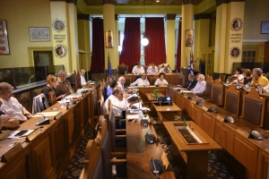 Στιγμιότυπο από παλαιότερη συνεδρίαση περιφερειακού συμβουλίου 