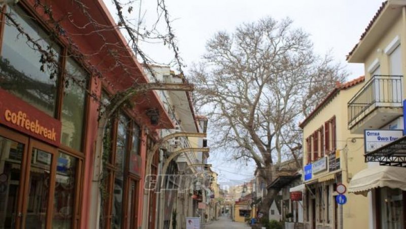 Ζημιές και μικροκλοπές σε καταστήματα της Μύρινας