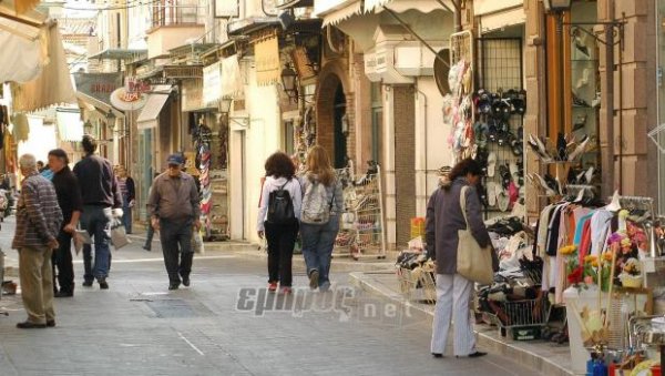 Εορταστικό ωράριο στη Μυτιλήνη