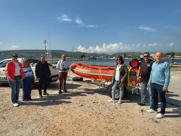 Στιγμιότυπο από την παραλαβή του σκάφους 