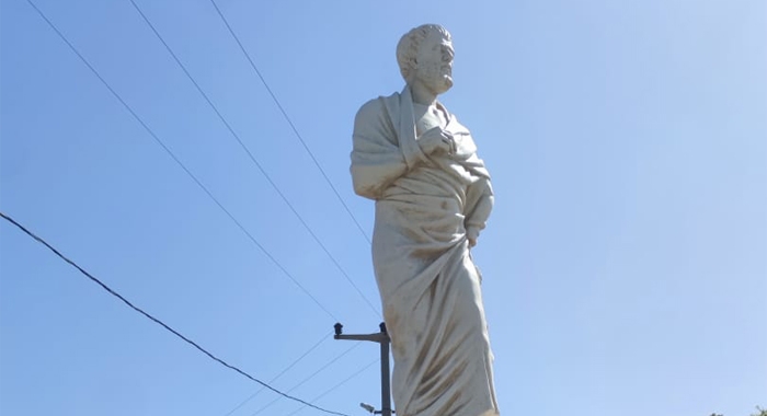 Αντικαταστάθηκε το άγαλμα του Αριστοτέλη στην Άσσο