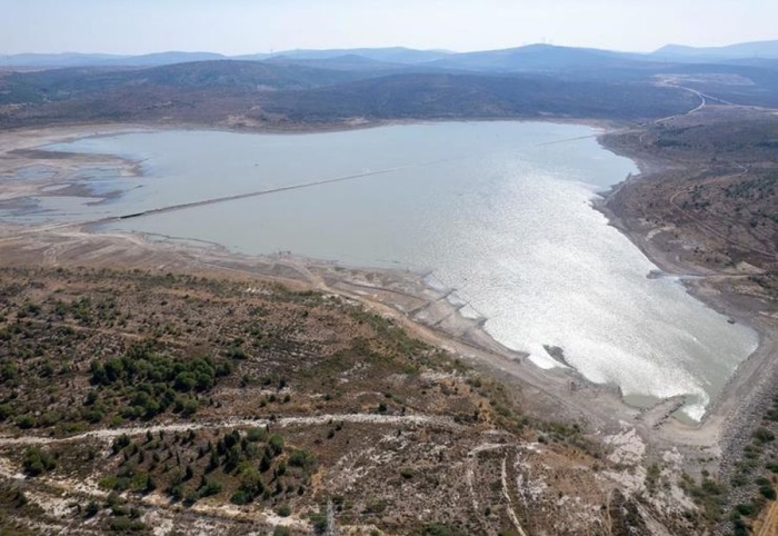 Ξεκινήσανε οι υποχρεωτικές διακοπές νερού στο Τσεσμέ