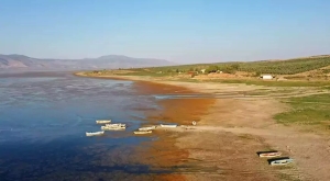 Η λίμνη Μαρμαρά στεγνώνει