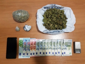 Συνελήφθη 20χρονος στη Μυτιλήνη, για κατοχή και διακίνηση ναρκωτικών