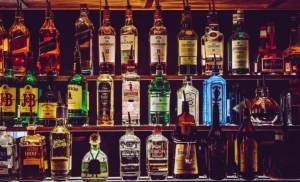 Σύλληψη ημεδαπού στη Λέσβο, για παραβάσεις σχετικές με τη λειτουργία καταστήματος υγειονομικού ενδιαφέροντος