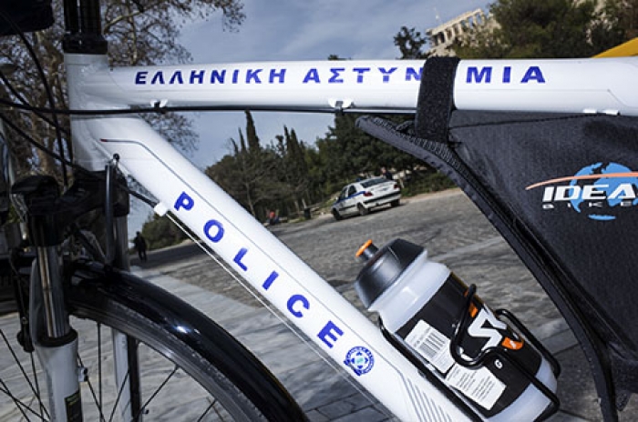Αστυνομικοί με ηλεκτρικά ποδήλατα!