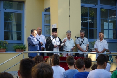 Ο δήμαρχος Στρ. Κύτελης παρέστη στον αγιασμό στο 5ο Δημοτικό και στα  Πάμφιλα [Vid]