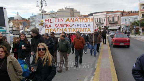 Περισσότεροι από 800 οι απεργοί-διαδηλωτές (φωτο και βίντεο)