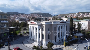 Ακόμα πιο παλιά