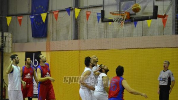 Ασταμάτητες νίκες από τα φαβορί