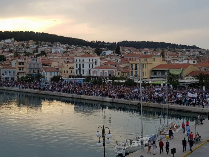 Î— Î›Î­ÏƒÎ²Î¿Ï‚ Î¼Î¯Î»Î·ÏƒÎµ! [VIDS]