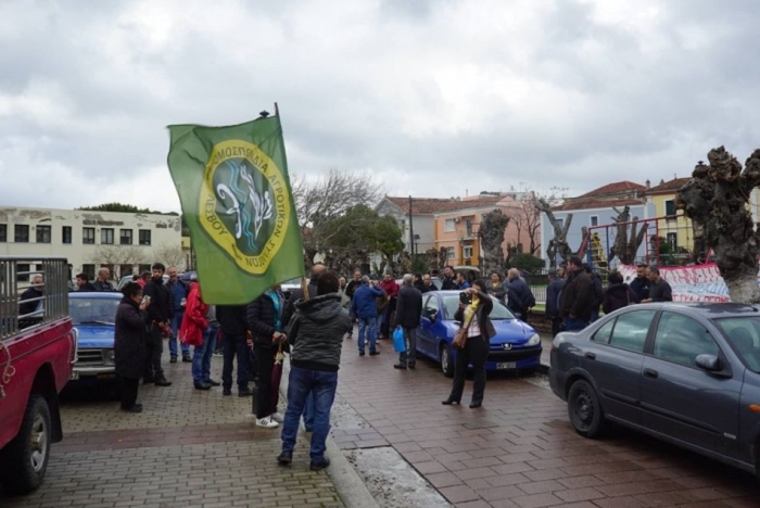 Οι αγρότες στην Καλογήρου