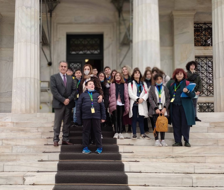 Ταξίδι των μαθητών του 4ου Δημοτικού Σχολείου Μυτιλήνης στη Βουλή &amp; συνάντηση με Αθανασίου