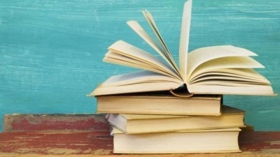 «Περίπατοι σ' ανοιχτούς ουρανούς», Πεζογραφήματα