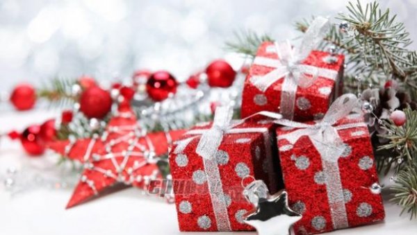 Η Μυτιλήνη στα γιορτινά της