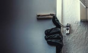 Έρμαια μακρυχέρηδων κάτοικοι ορεινών χωριών της Δυτικής Λέσβου