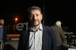 Πρώτος ο Νίκος Ανδρουλάκης σε Λέσβο