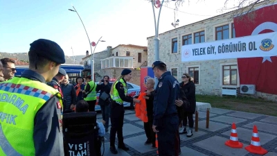 Κίτρινα γιλέκα μοίρασε η Αστυνομία στη Φώκια