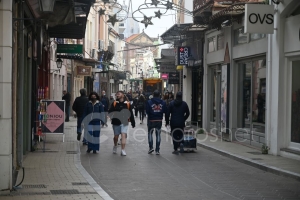 Το εορταστικό ωράριο των καταστημάτων