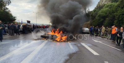Υπό το βλέμμα της Αστυνομίας η Γενική Συνέλευση αγροτών στην Λέσβο