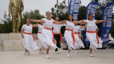 Το συρτάκι ενώνει Έλληνες και Τούρκους
