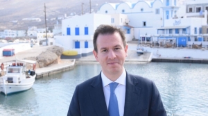 Δουδωνής: «Η διαφθορά πίσω από την κατάπτωση των θεσμών»