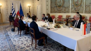 Η ανάγκη προστασίας των ευρωπαϊκών συνόρων στο επίκεντρο συνομιλιών Μηταράκη με ευρωπαίους εταίρους