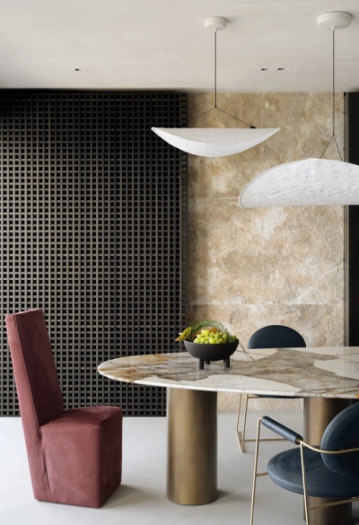 Στον εξώστη της εξουσίας