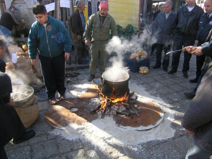 Από το 2004 κρατά η γιορτή του Κάστανου στην Αγιάσο