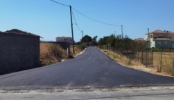 Ασφαλτόστρωση στον Κάμπο της Καλλονής, στην περιοχή Τσόνια