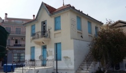 Υπογραφή σύμβασης για το έργο επισκευής του Παλαιού Λιμεναρχείου από τον Δήμο Μυτιλήνης