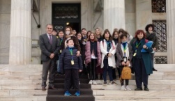 Ταξίδι των μαθητών του 4ου Δημοτικού Σχολείου Μυτιλήνης στη Βουλή & συνάντηση με Αθανασίου