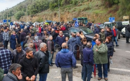 ΣΥΡΙΖΑ: "Δεν υπάρχει αγροτική πολιτική χωρίς ισχυρό παραγωγό"